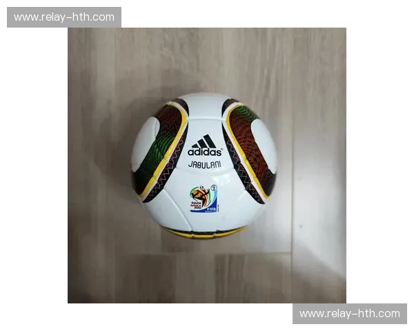 拜山波VS小泽：一场跨越时代的足球荣耀对决